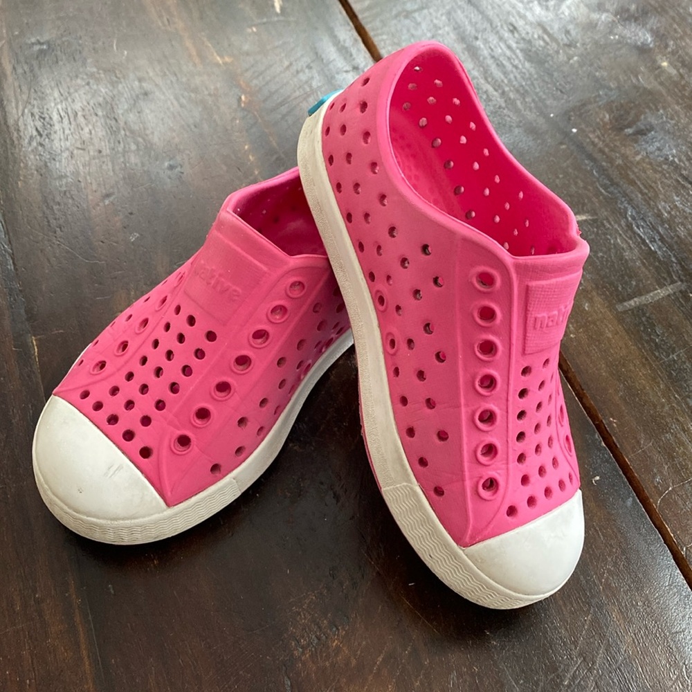 Kids Native Shoes. Toddler size 8.
